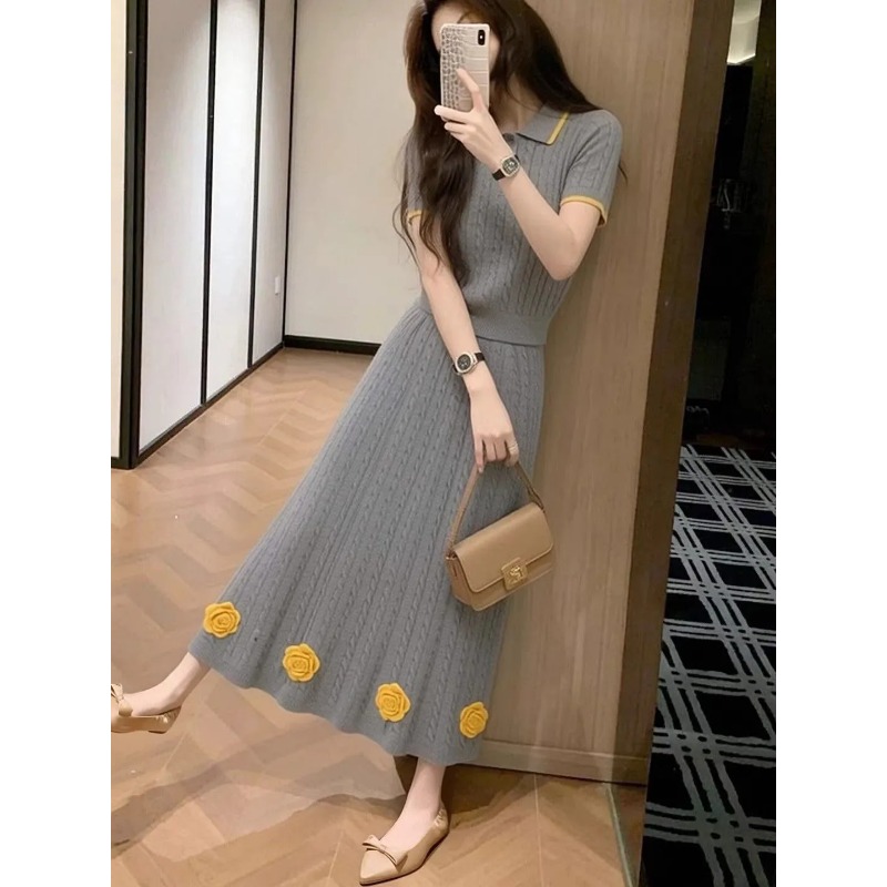 Women's Floral Knit Two Piece  - Midi Skirt Floral recensie en prijs